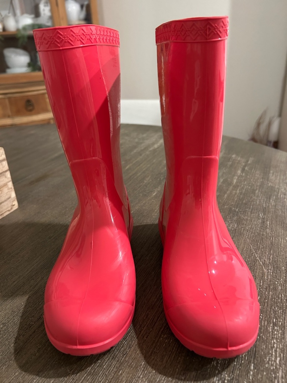 UGG Girls Rain Boots, Color Salmon Pink, Size 13, Good Condition Ready.